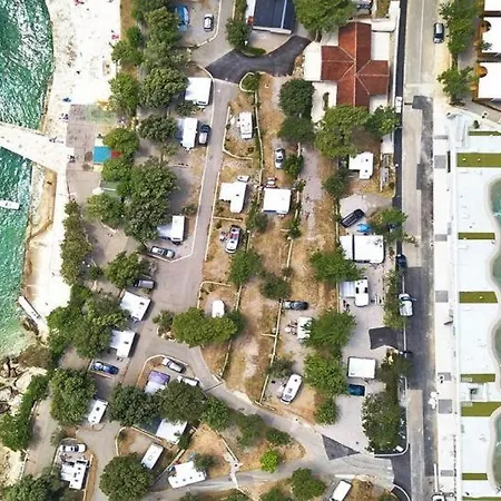 Memita Mobile Homes, * סלצה