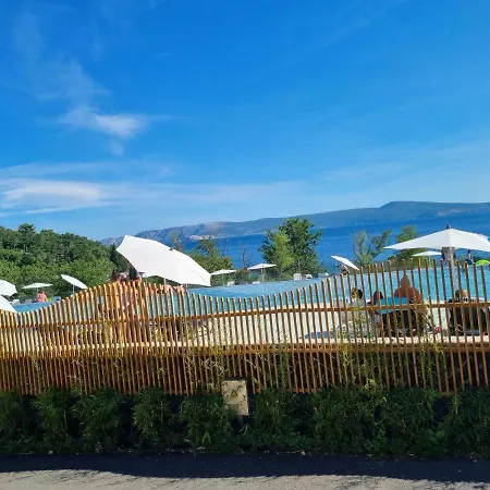 Memita Mobile Homes, 塞尔瑟