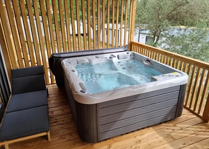 Memita Mobile Homes, 塞尔瑟