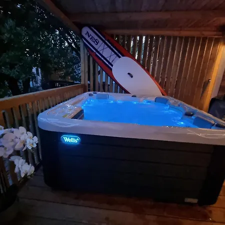 Memita Mobile Homes, Selce